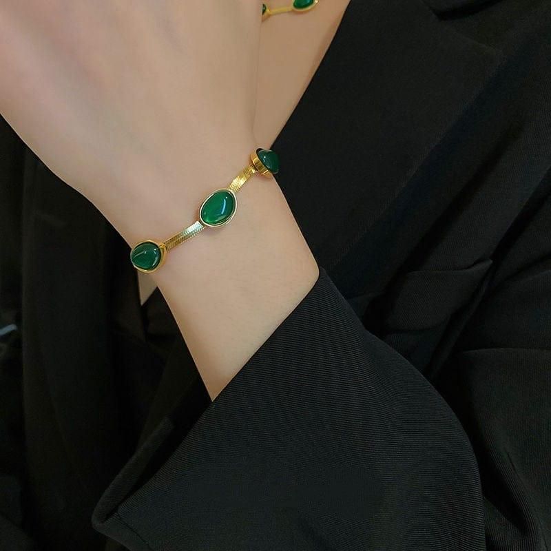 Oval Green Crystal Necklace & Bracelet Set – Elegant Jewelry - KalaKirtiHub